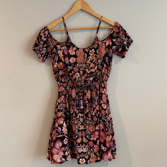 Love, Fire | Floral Patterned Open Arm Dress - Picture 9 of 14